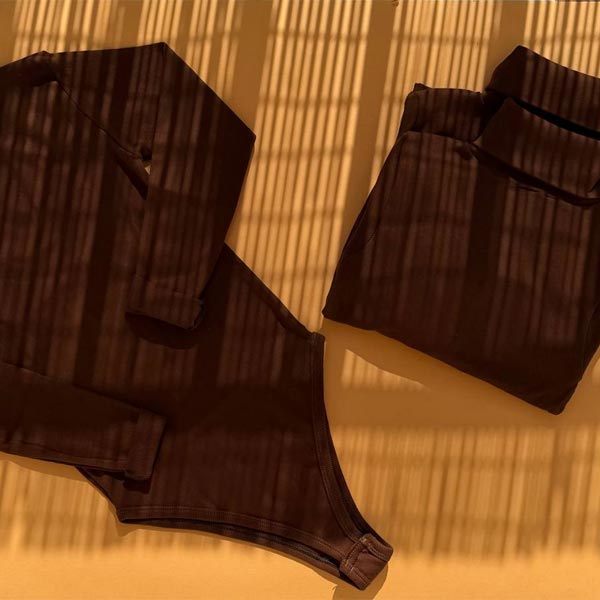 بادی یقه اسکی قهوه ای